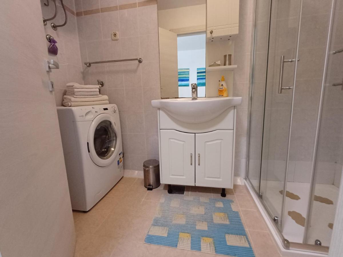 Apartments Lana Pula Luaran gambar